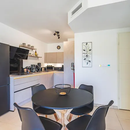 Apartment Classe 4 Etoiles By Interhome 르 라방두